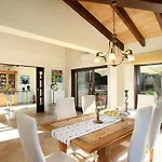Llop- Wunderschoene Moderne Mit Sauna By Interhome